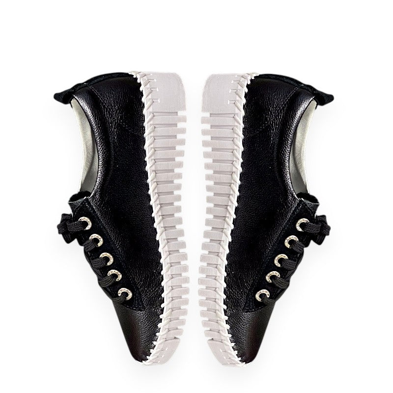 Black Point Toe Leather Sneakers